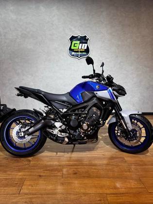YAMAHA MT-07 ABS YAMAHA MT-07 ABS